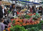 Paris_farmers_market_June_2011_3